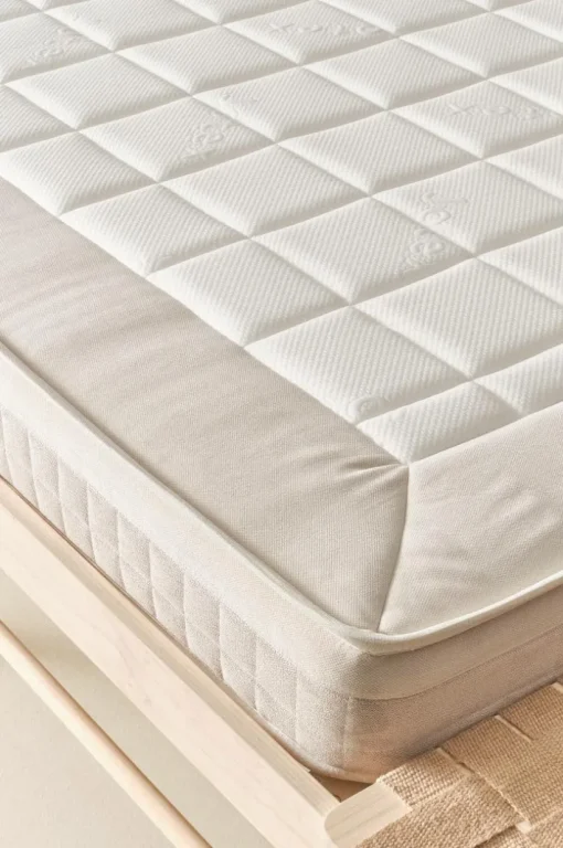 CANSADO Skummadrass Medium 160x200 Cm