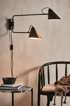 DEUX Vägglampa