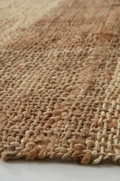 LARISSA Jutematta
