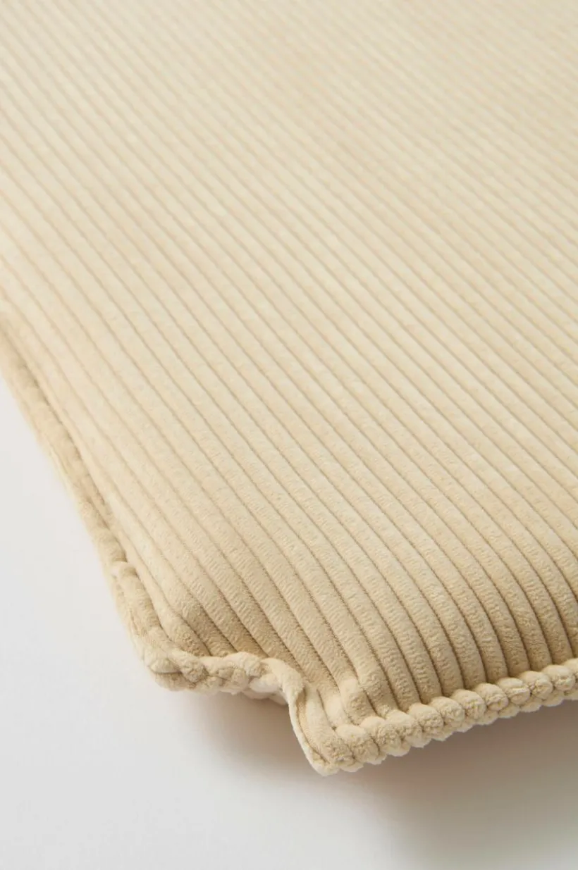 NATTAVAARA Sittdyna Barpall