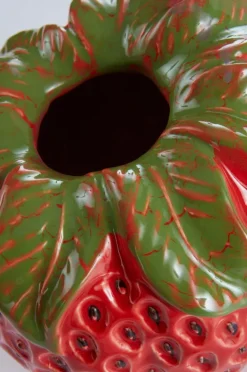STRAWBERRY Vas