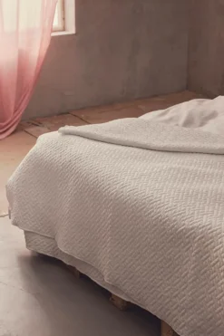 TILY överkast - Dubbelsäng 260x260 Cm